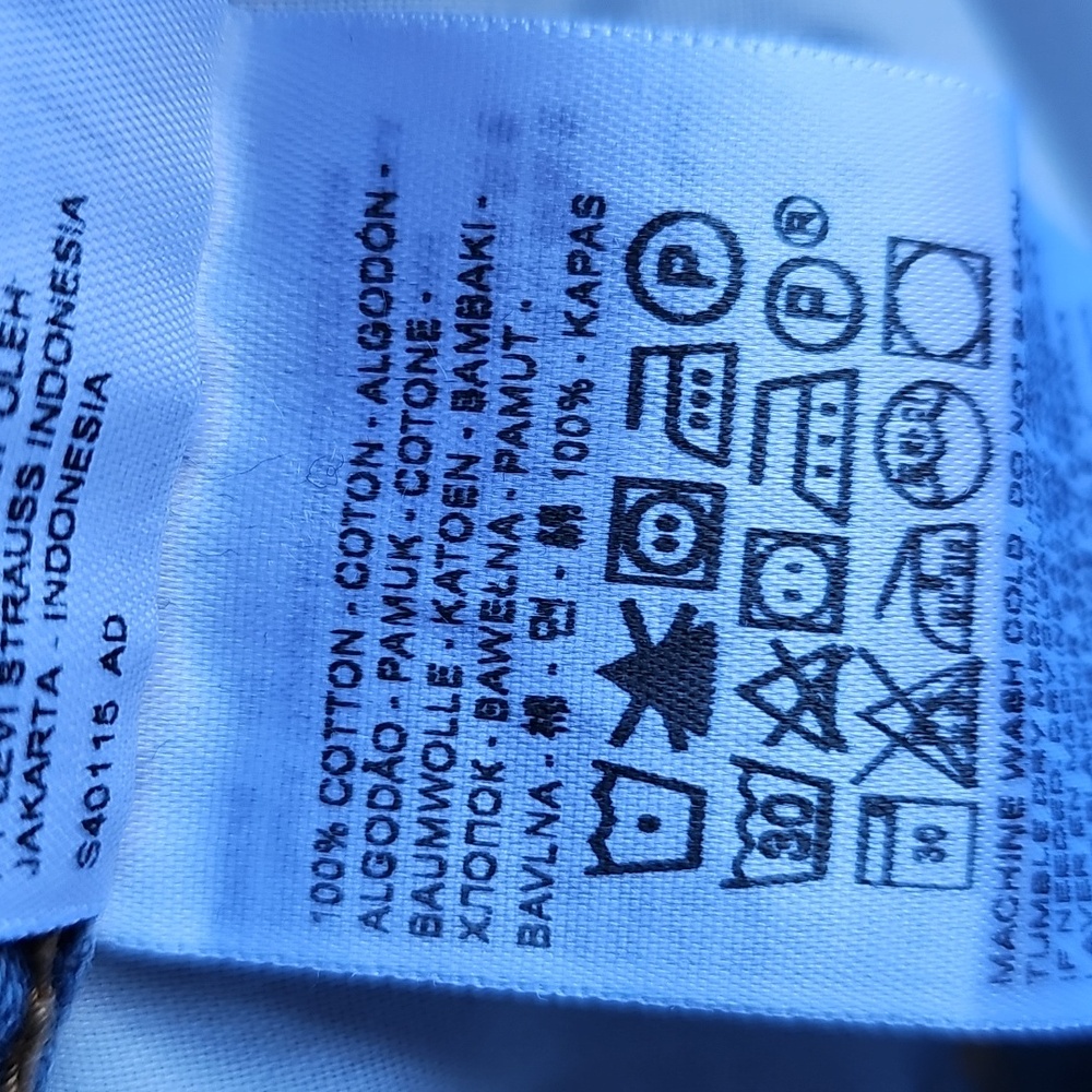 Levi's Jeans - Picture 11 of 15